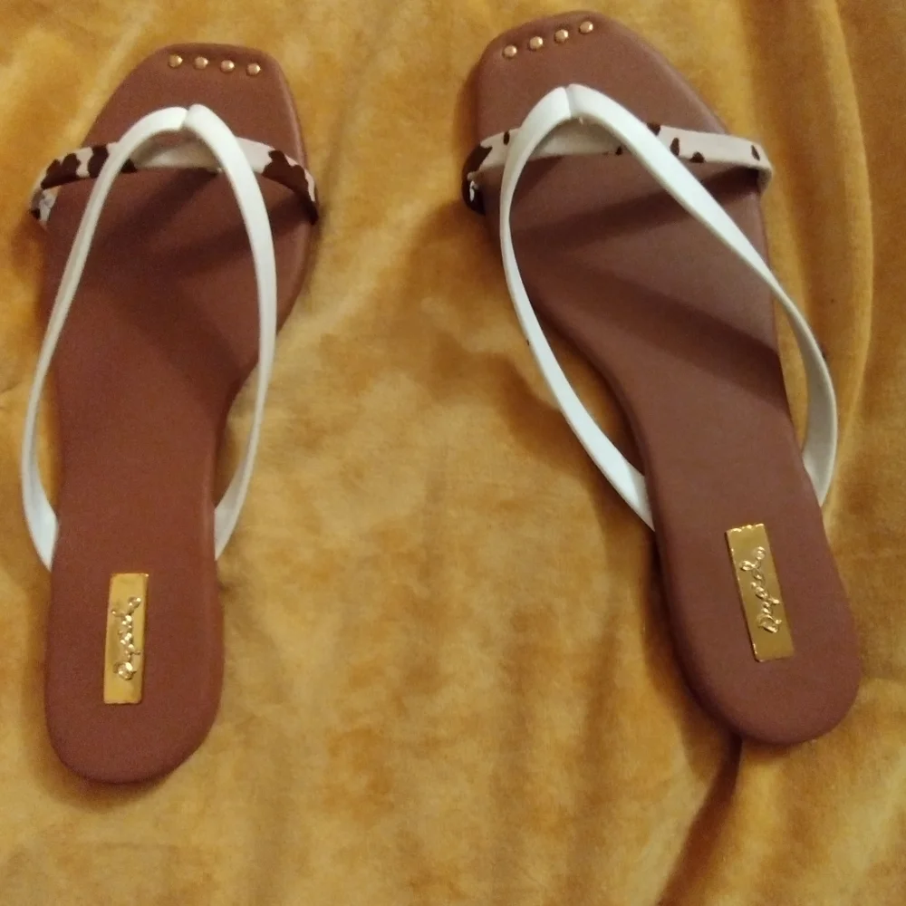 Flip Flops - Picture 4 of 4